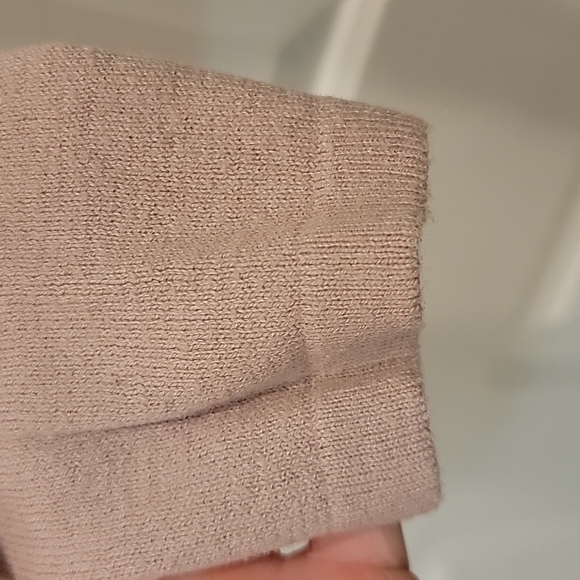 Old Navy Longsleeve Top - Picture 4 of 6